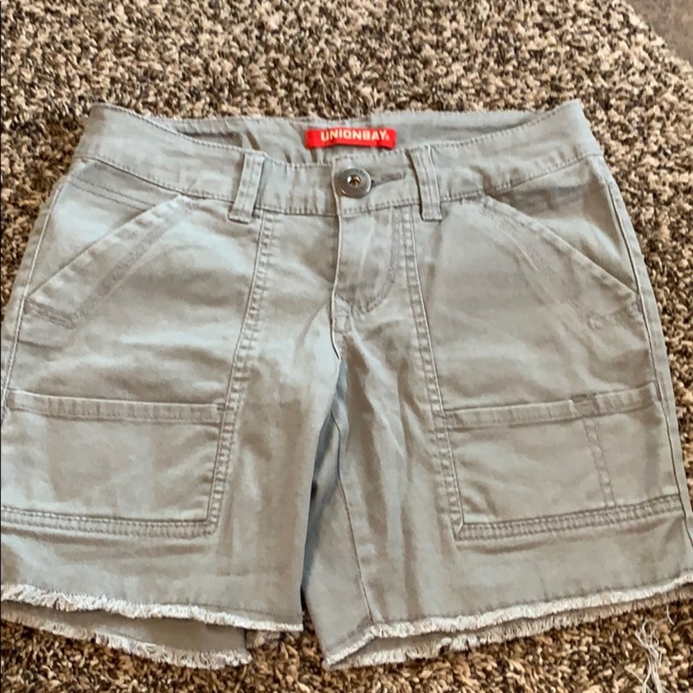 Union Bay size 0 shorts in grey